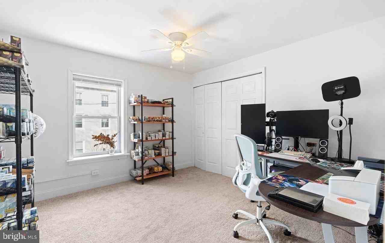 308 E Miner St - Photo 6 of 10