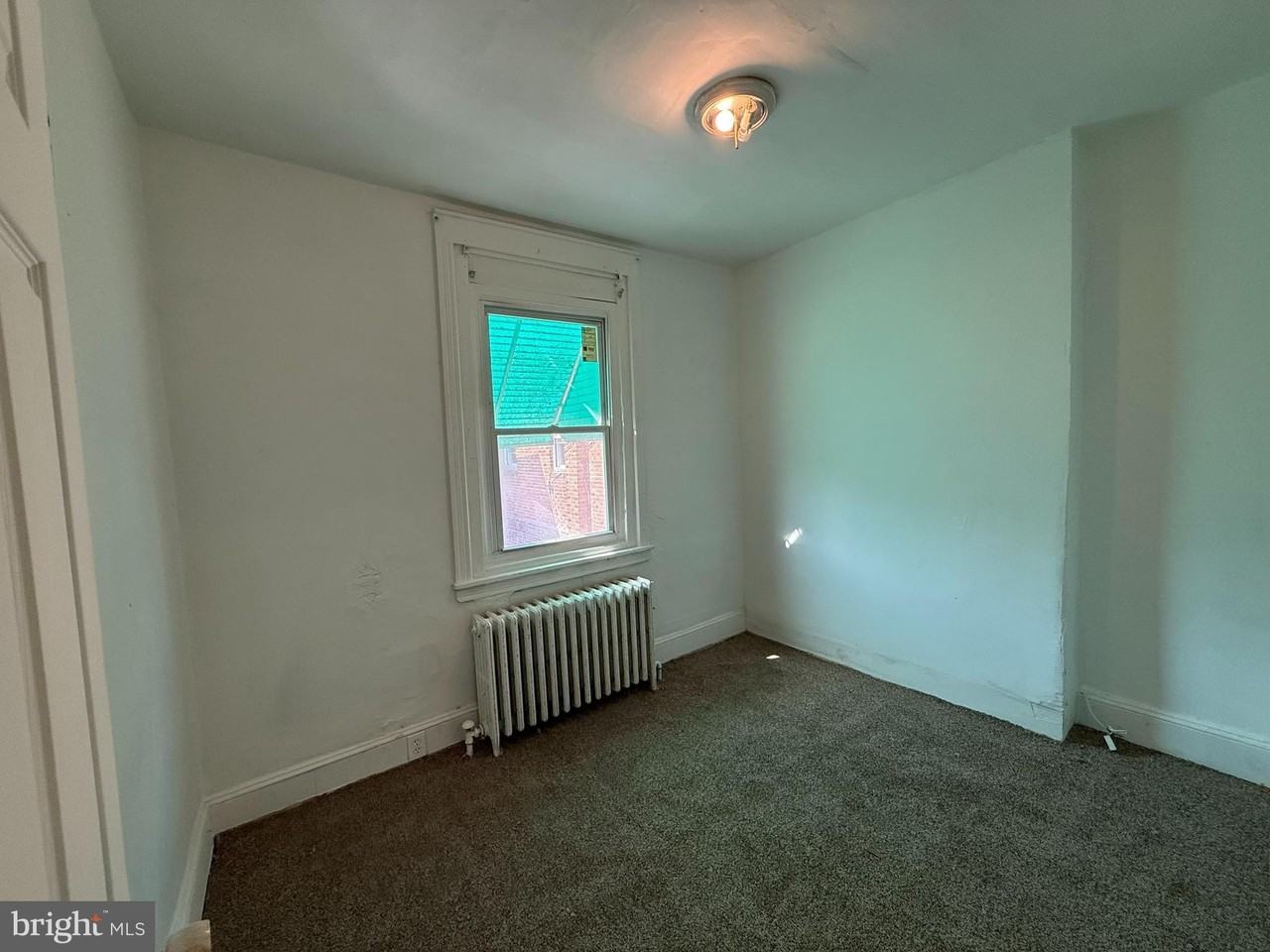 1504 S Dover St - Photo 7 of 12