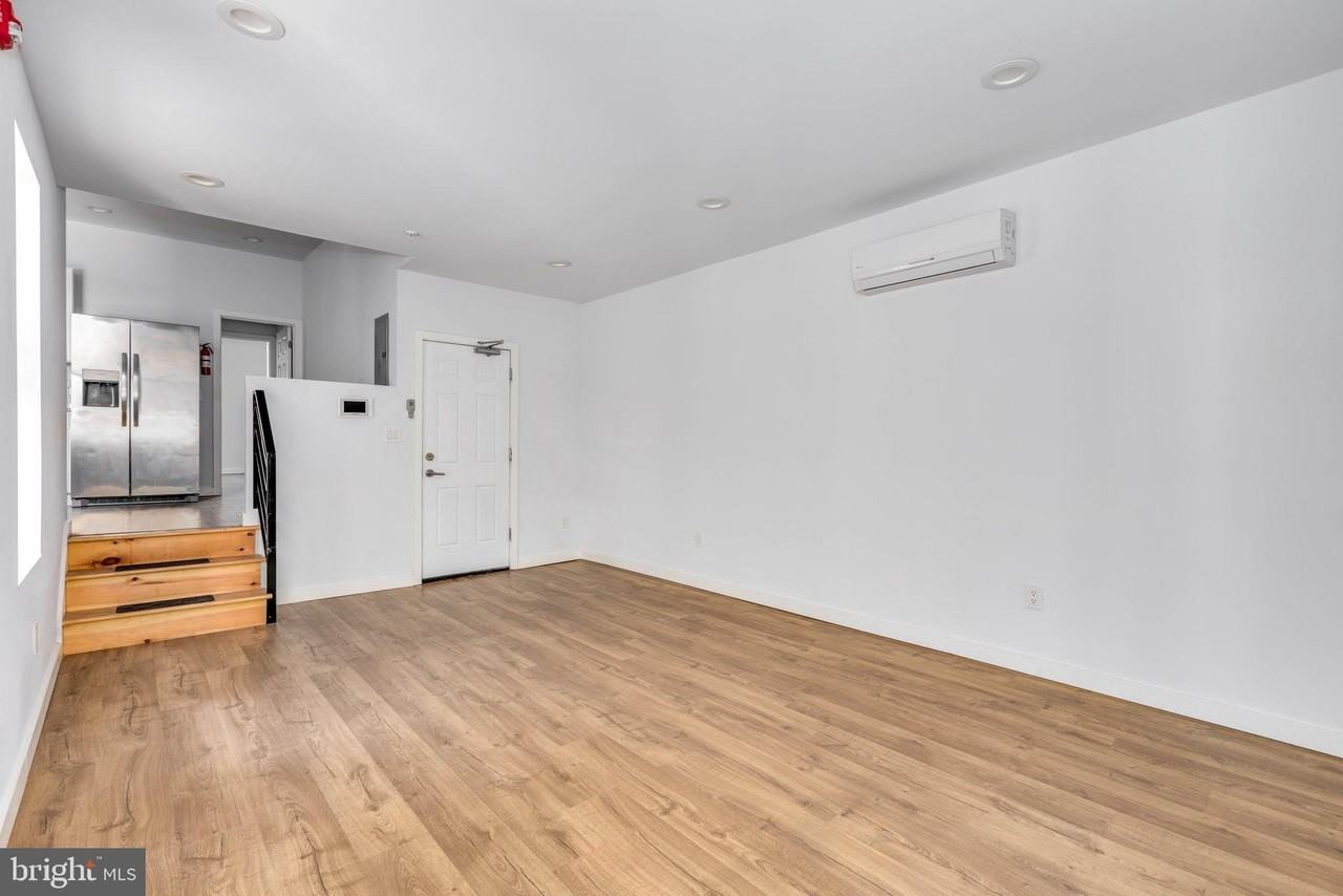 2162 E York St Unit 2 - Photo 7 of 15