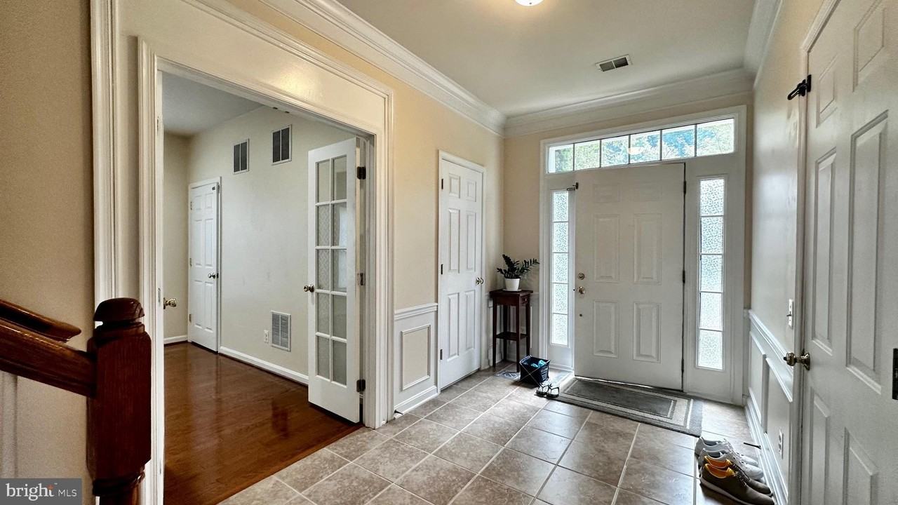 5035 Cool Fountain Ln - Photo 3 of 30