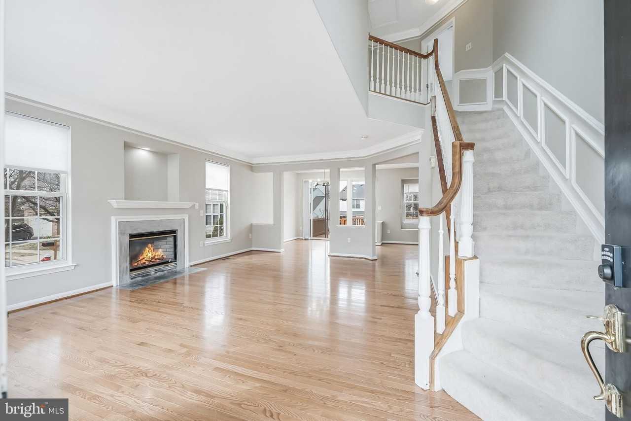 21765 Tottenham Hale Ct - Photo 4 of 50