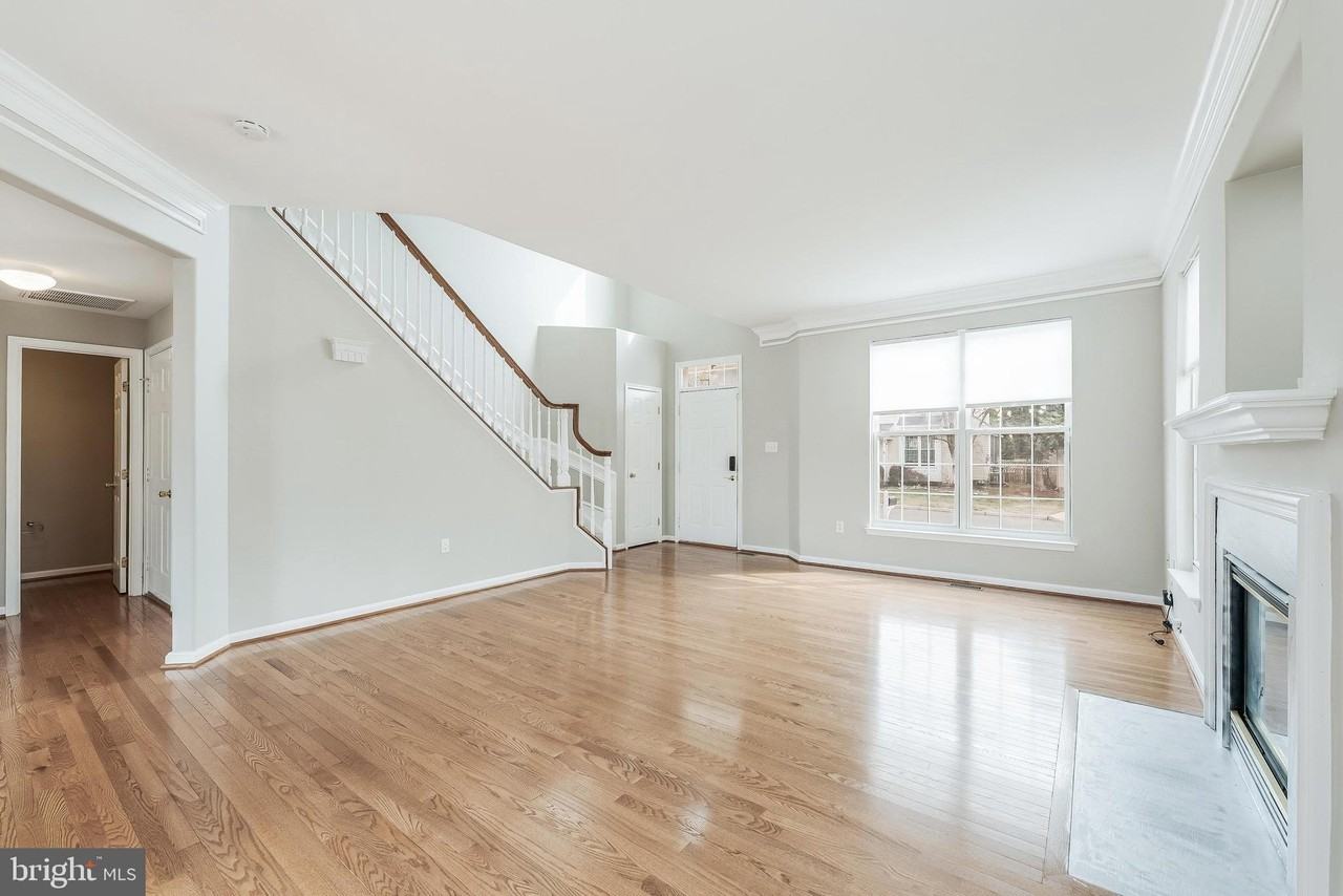 21765 Tottenham Hale Ct - Photo 6 of 50