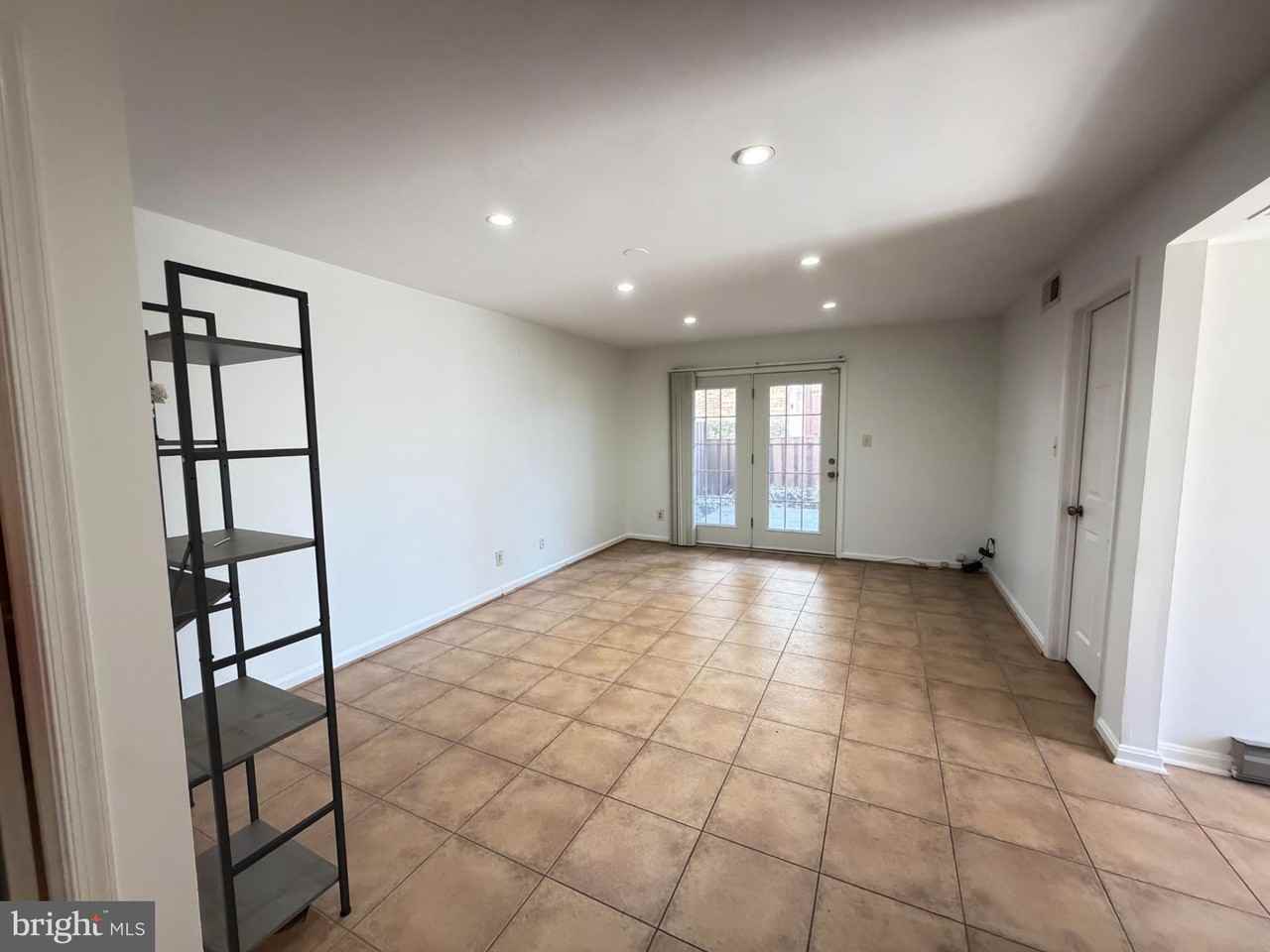 4165 Churchman Way - Photo 7 of 38