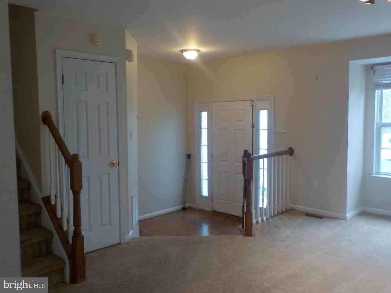 703 Kings Crest Dr - Photo 3 of 14