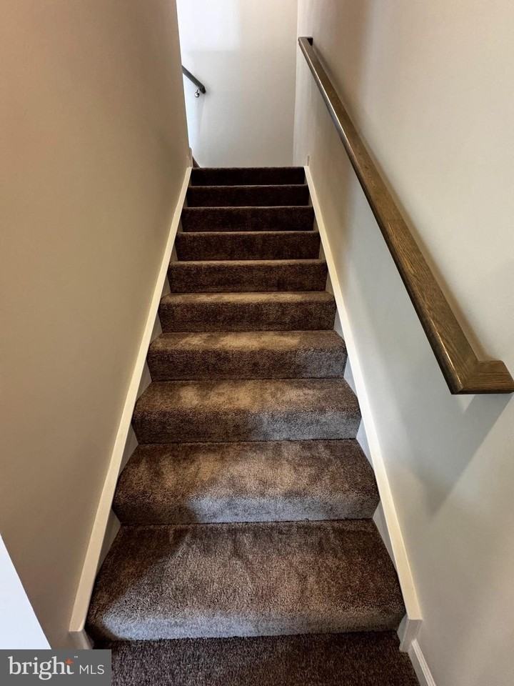 1258 Red Clover Ln - Photo 7 of 25