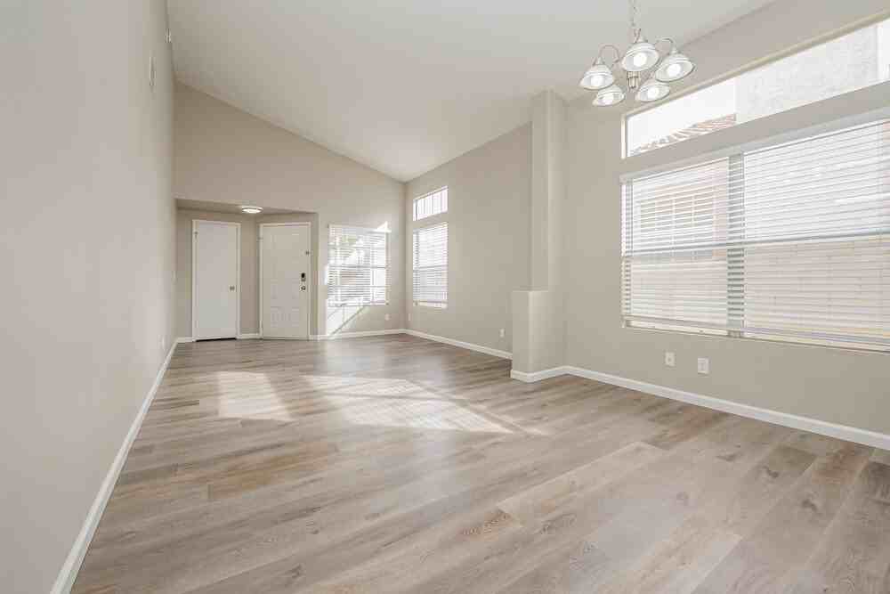 1945 Curio Dr - Photo 3 of 16