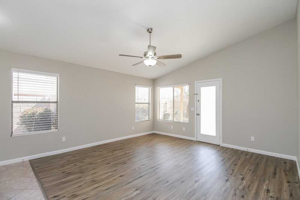 2267 E Arabian Dr - Photo 4 of 16