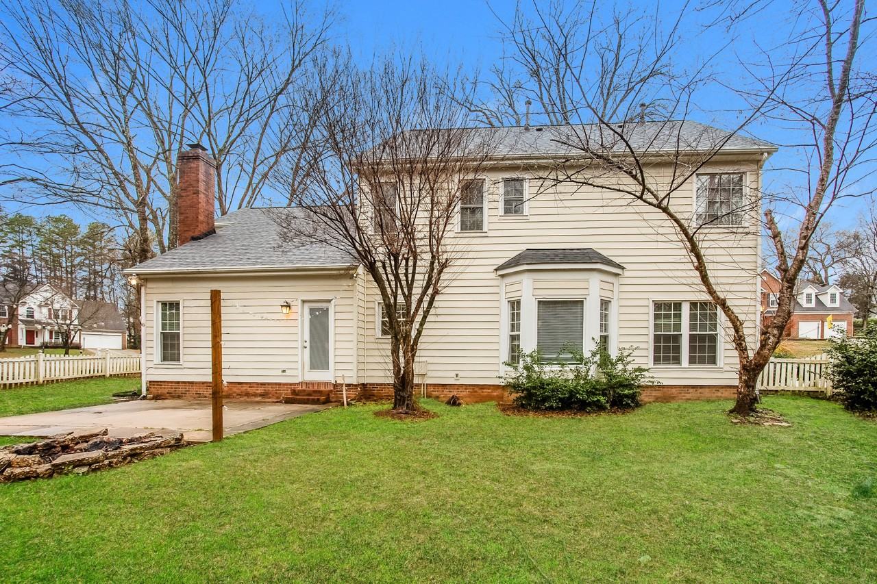 2748 Lamplighter Dr - Photo 6 of 19