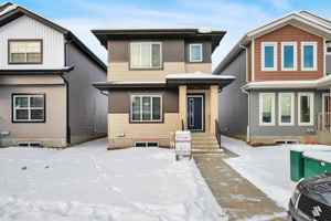 featured image of 76 Penn Pl