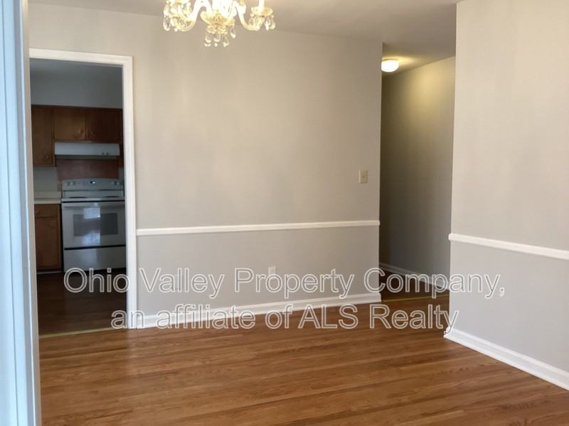 2551 Glenmary Ave - Photo 6 of 12