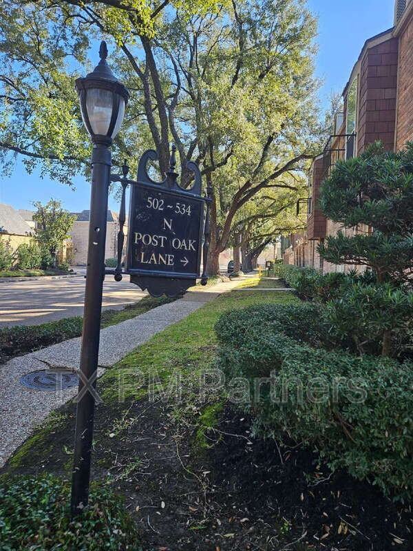 500 N Post Oak Ln - Photo 2 of 25