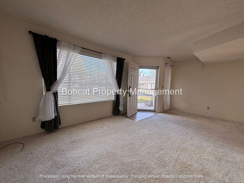 1420 Douglas Ave #11 - Photo 2 of 32