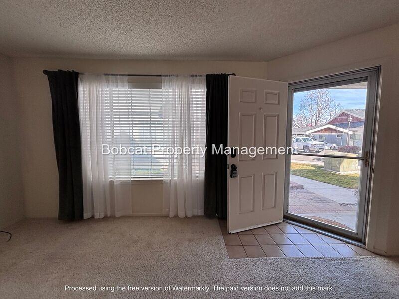 1420 Douglas Ave #11 - Photo 4 of 32