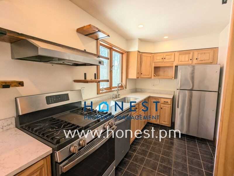 5 Manchester Ln - Photo 5 of 50