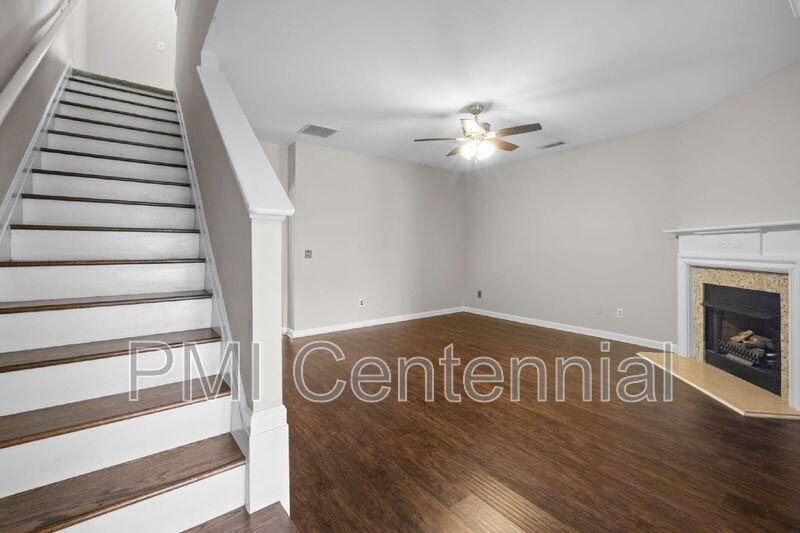 2048 Lakeshore Overlook Cir Nw - Photo 6 of 21