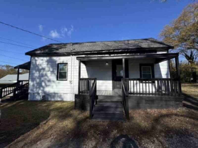 238 Samuel L Johnson Dr - Photo 3 of 13