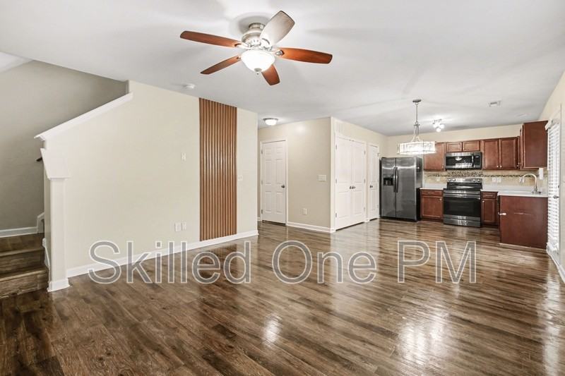 3951 Parkside Meadow Ct - Photo 4 of 19