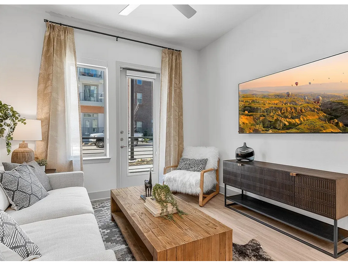 1245 Blue Tractor Lane