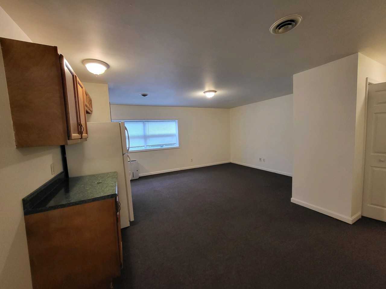 20 South Main Street - Photo 4 of 11