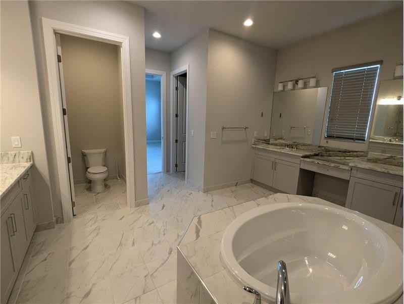 9292 Crestview Cir - Photo 4 of 21