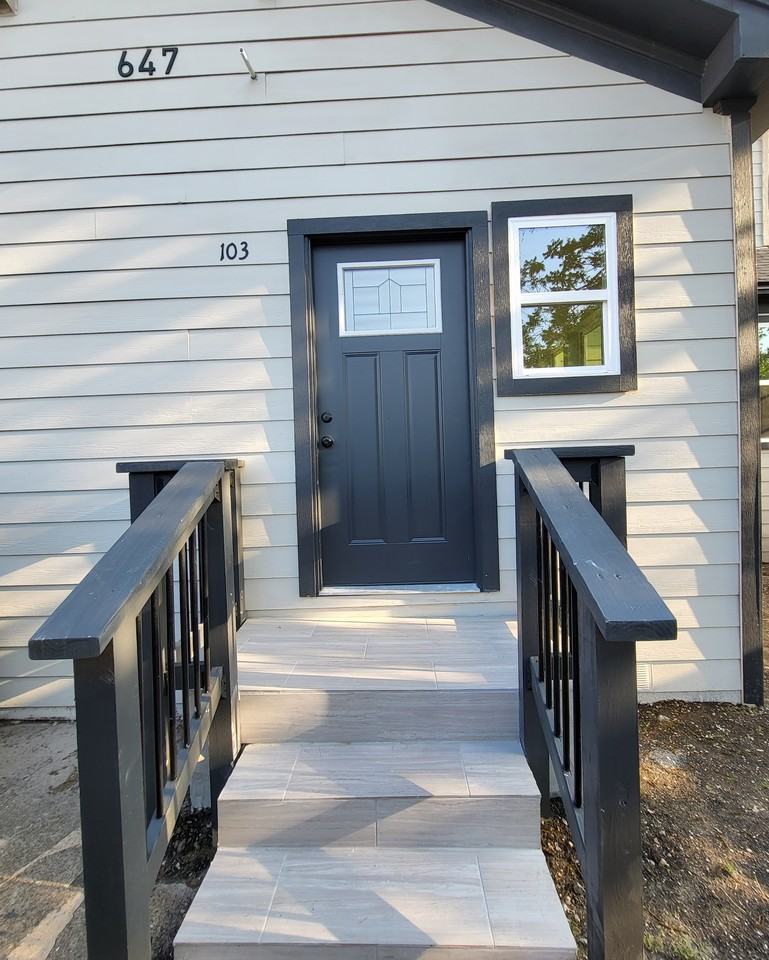 Hammond - Photo 2 of 48