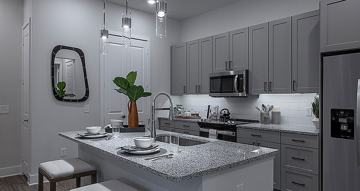 featured image of 930 Ridgeview Drive
