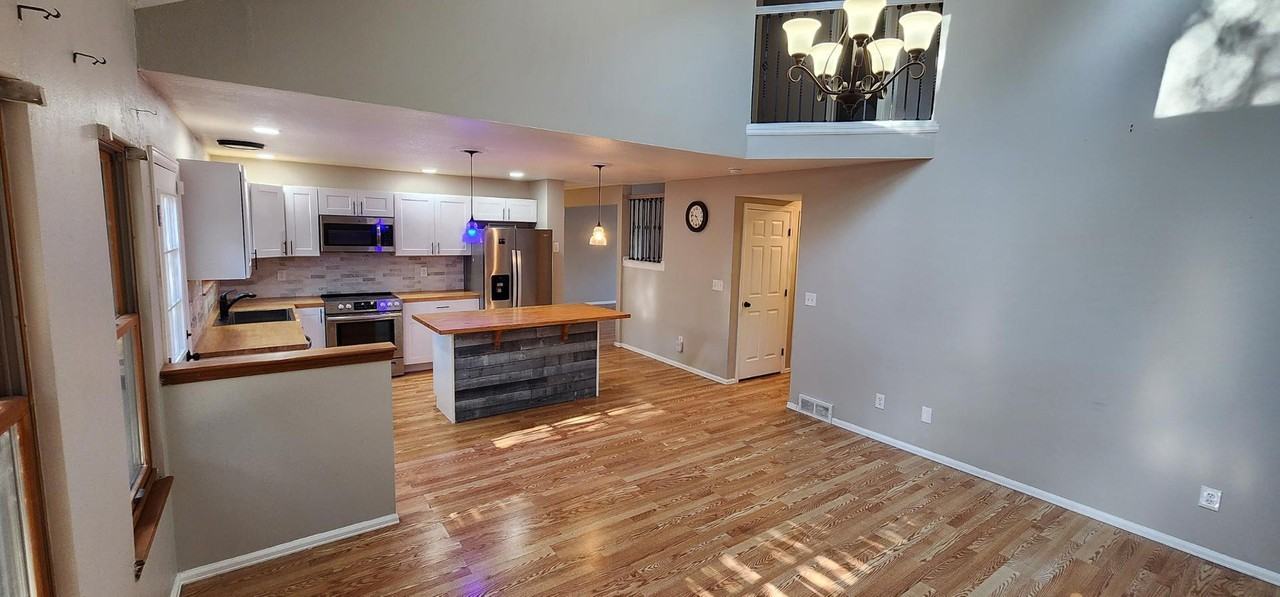 3325 Honeyburyl Dr - Photo 6 of 29