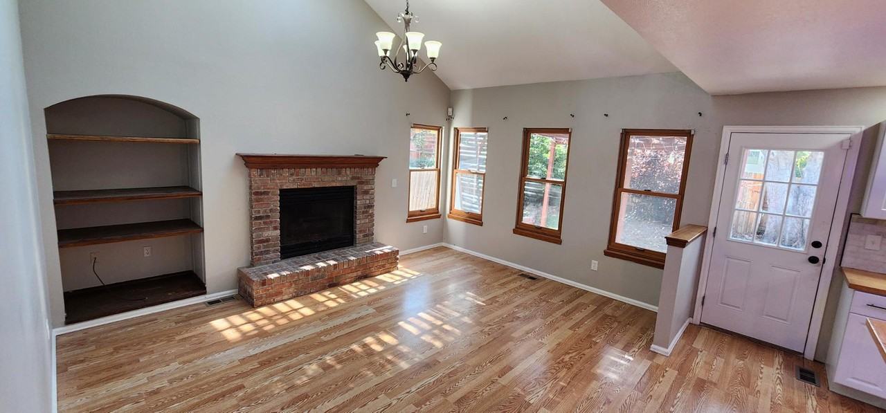 3325 Honeyburyl Dr - Photo 7 of 29