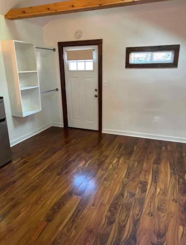 2 Stratton Ave #B - Photo 4 of 8