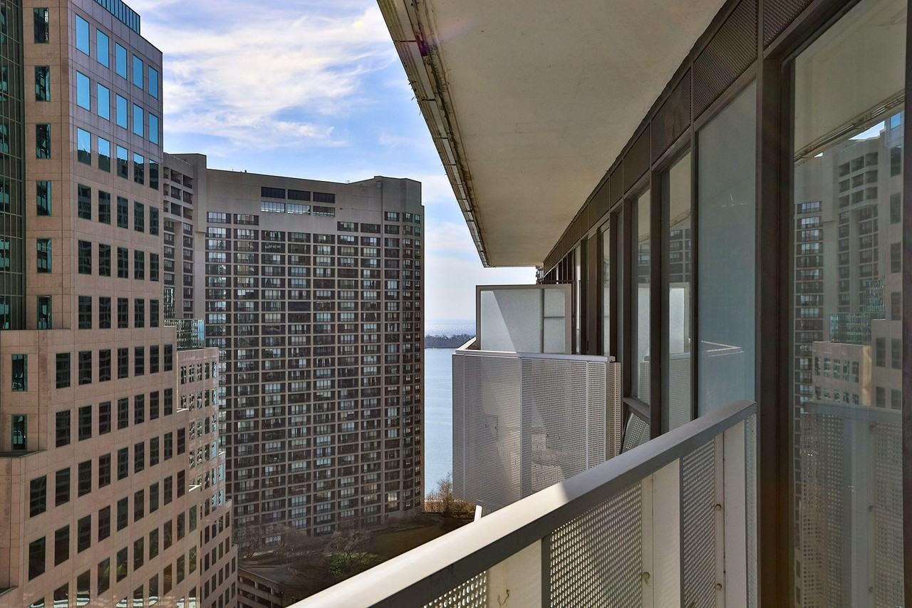 88 Harbour St #2305 - Photo 5 of 29