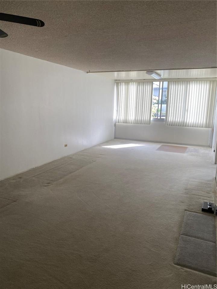 1052 Ala Nanu St #201 - Photo 2 of 19