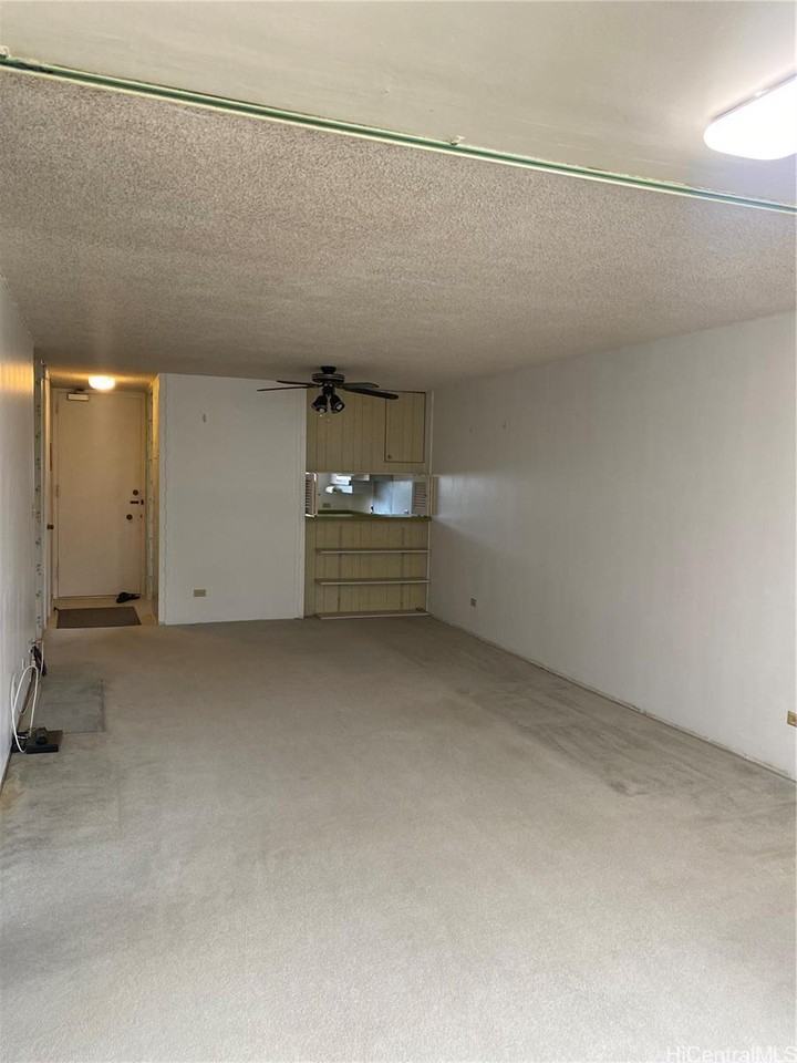 1052 Ala Nanu St #201 - Photo 6 of 19