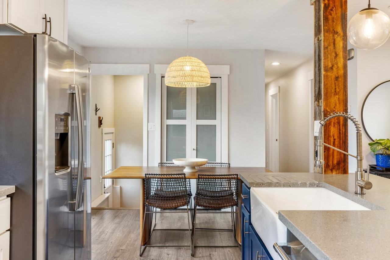 409 Henry Dr - Photo 2 of 37