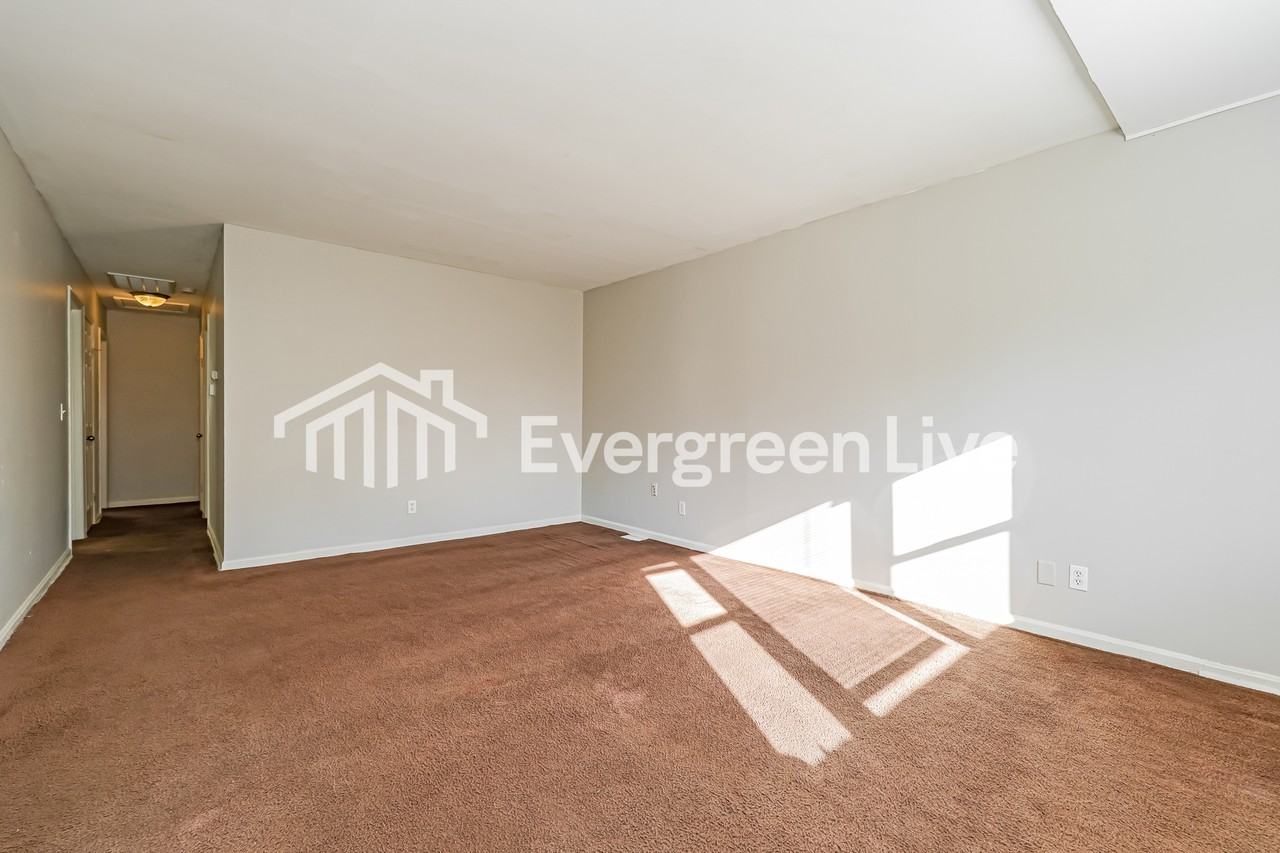 4723 Winona Ter - Photo 3 of 15