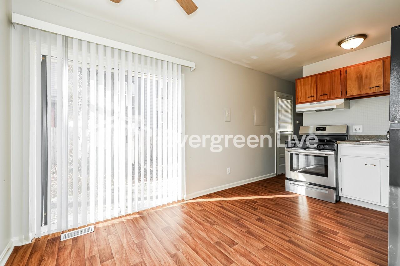 4723 Winona Ter - Photo 5 of 15