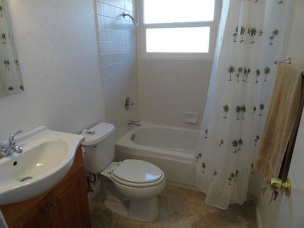 6361 Lake Como Ave - Photo 5 of 13