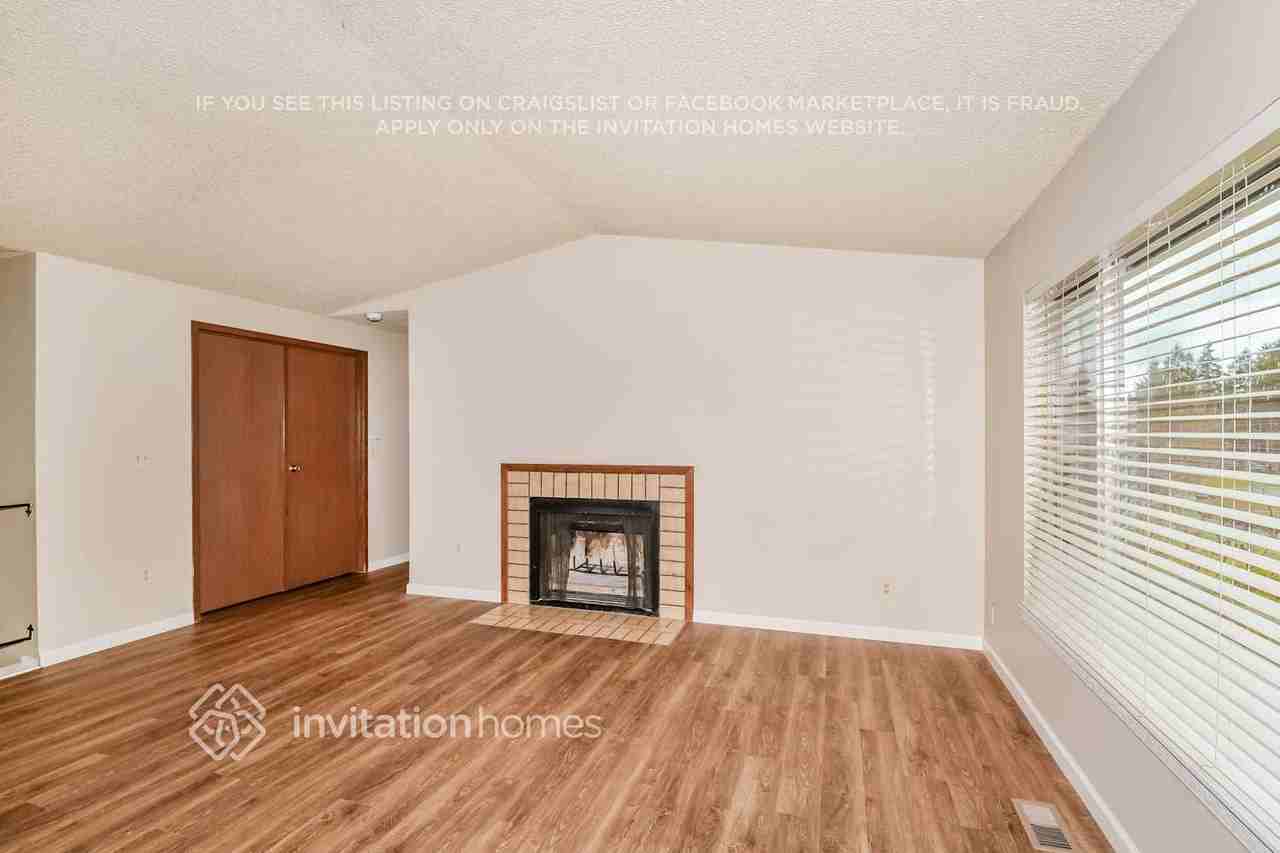 11834 Se 263rd Ct - Photo 5 of 18