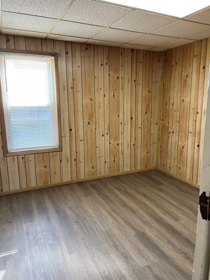 2031 W 104th St - Photo 7 of 8