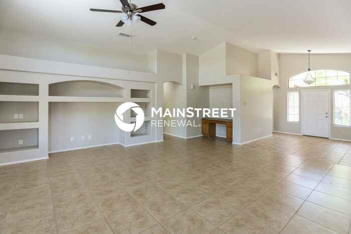 8612 W Mohave St - Photo 6 of 16