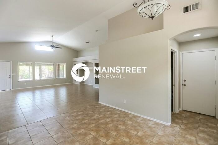 8612 W Mohave St - Photo 7 of 16