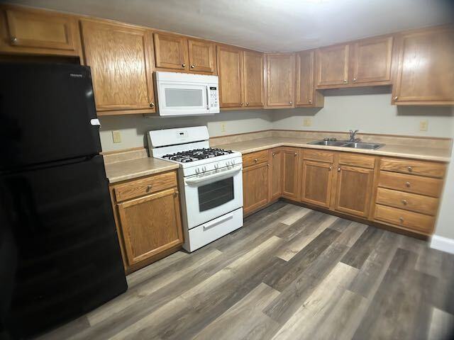 522 N Main St #2HC - Photo 6 of 11