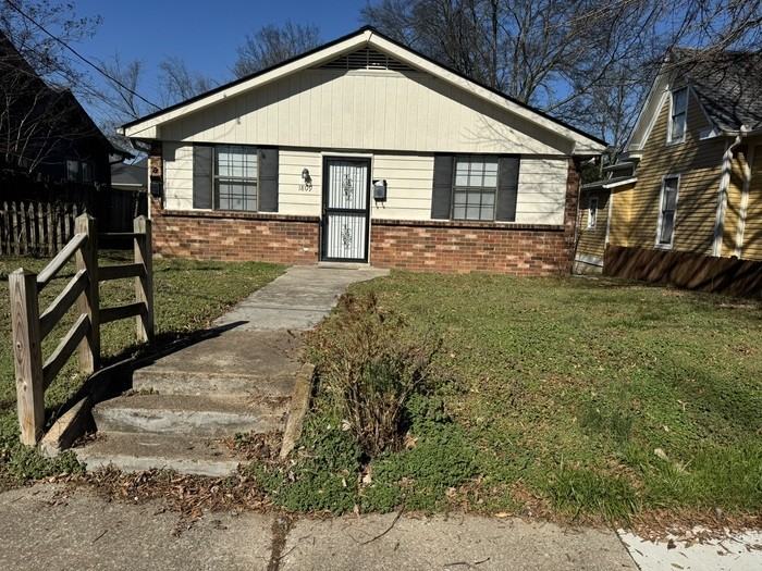 1809 Lillian St #A - Photo 2 of 20