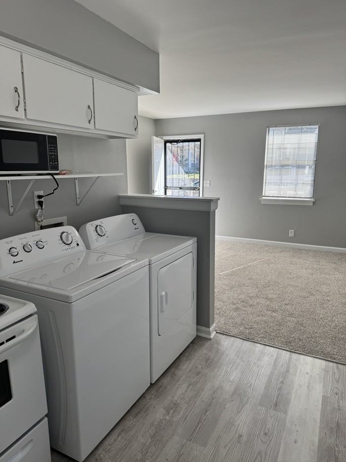 1809 Lillian St #A - Photo 7 of 20