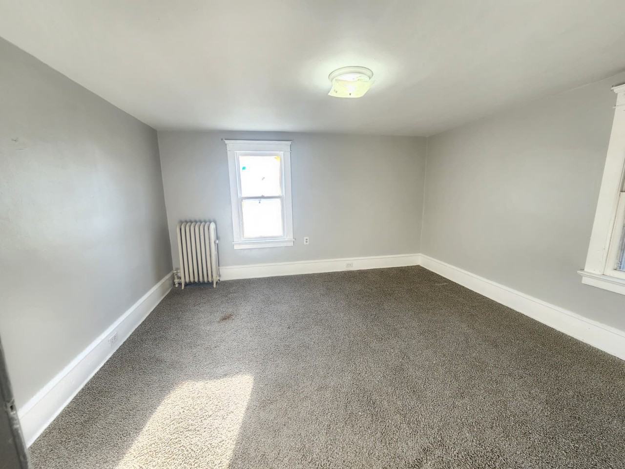 745 Main St #4 - Photo 3 of 4