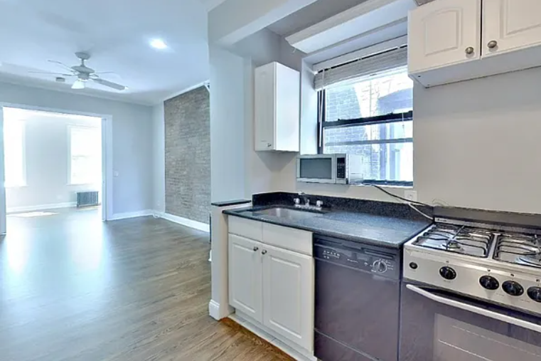 48 Barrow St #5B