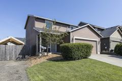 1026 E 15th St #NA - Photo 1 of 1