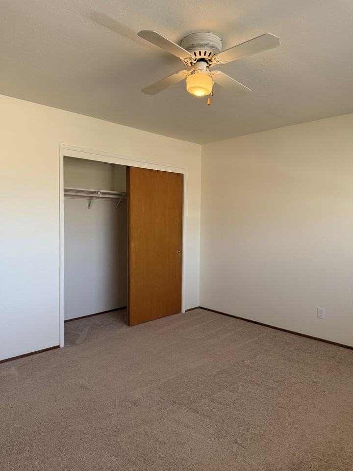 213 Superior Dr #D - Photo 7 of 12