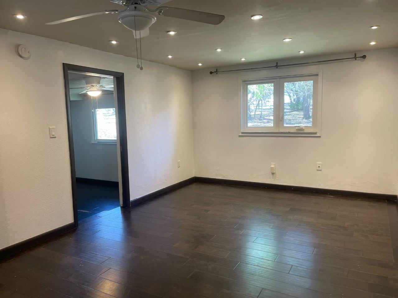 10140 Lake Louisa Rd - Photo 5 of 11