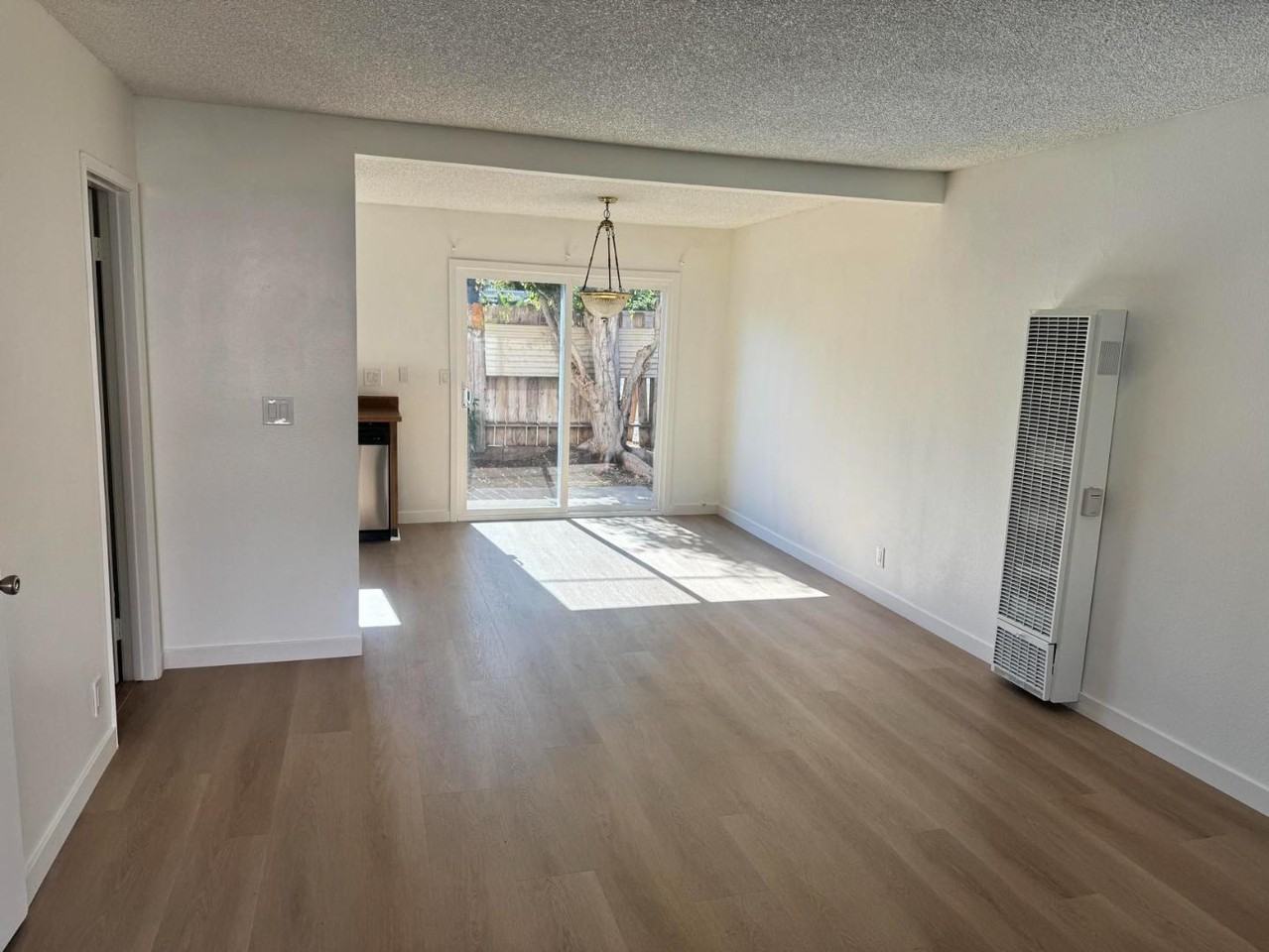 2477 Elden Ave - Photo 2 of 10