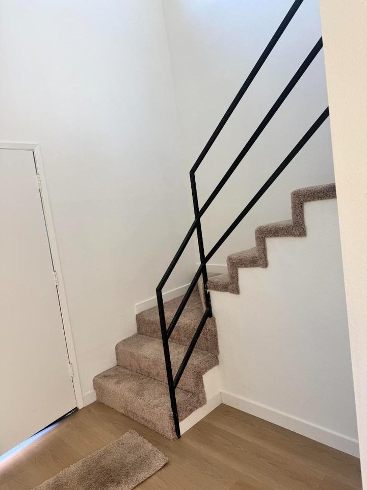 2477 Elden Ave - Photo 5 of 10